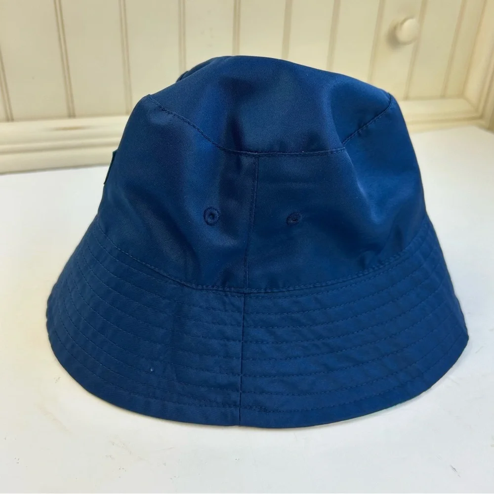NEW UV Skinz Reversible Blue Shark Bucket Hat UPF50+ Vacation Boys SZ 6 Unisex